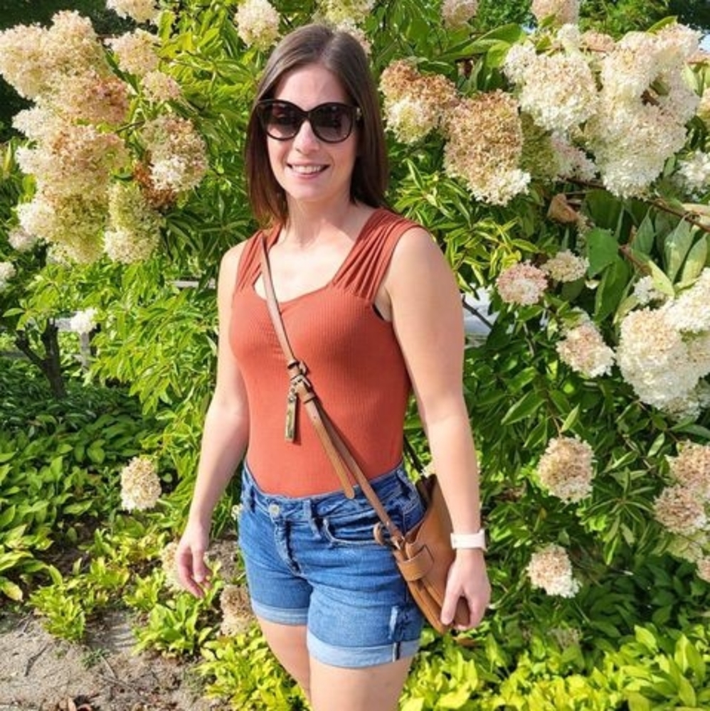 Meet your Posher, Christina